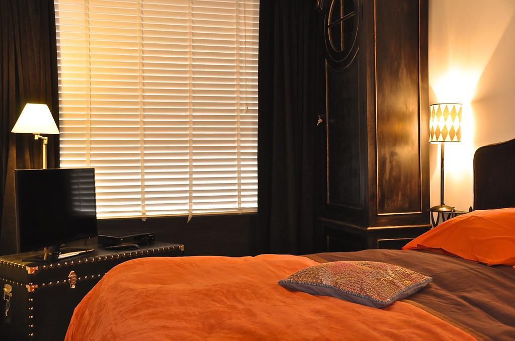 B&B Un Jardin En Ville Saint-Gilles Phòng bức ảnh