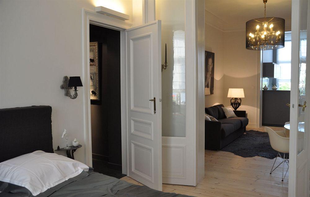 B&B Un Jardin En Ville Saint-Gilles Ngoại thất bức ảnh