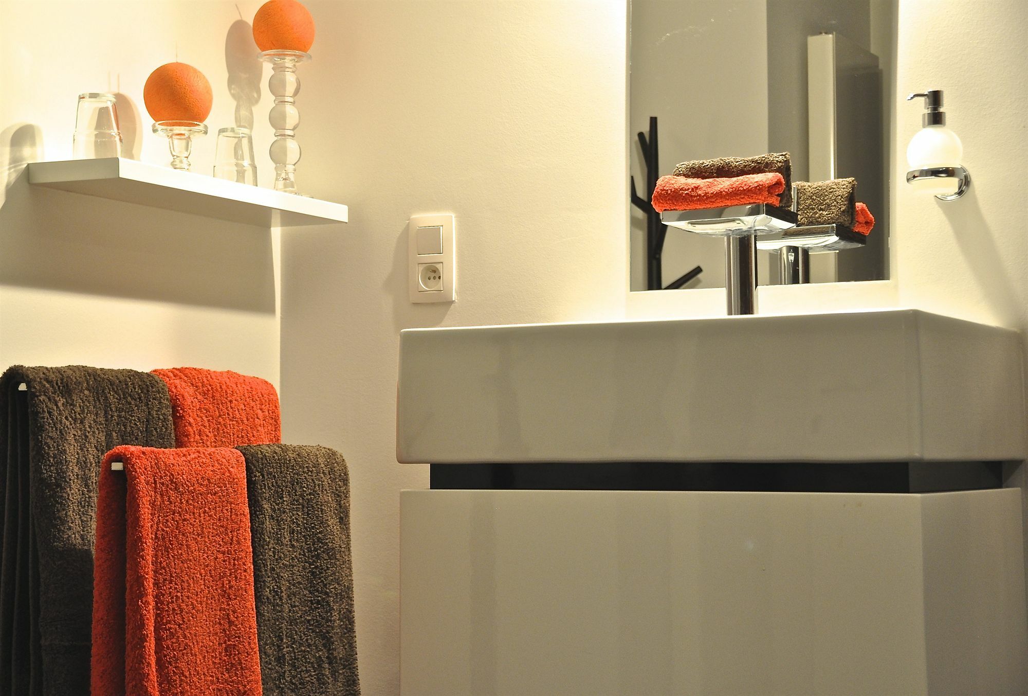 B&B Un Jardin En Ville Saint-Gilles Ngoại thất bức ảnh
